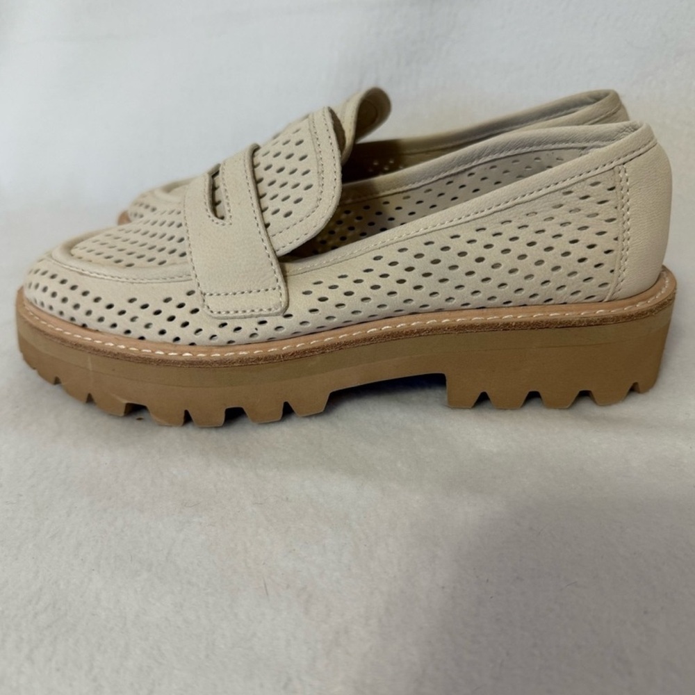 Dolce Vita Womens Chunky Penny Loafers Cream Size 6.5 NWOT - Picture 3 of 4